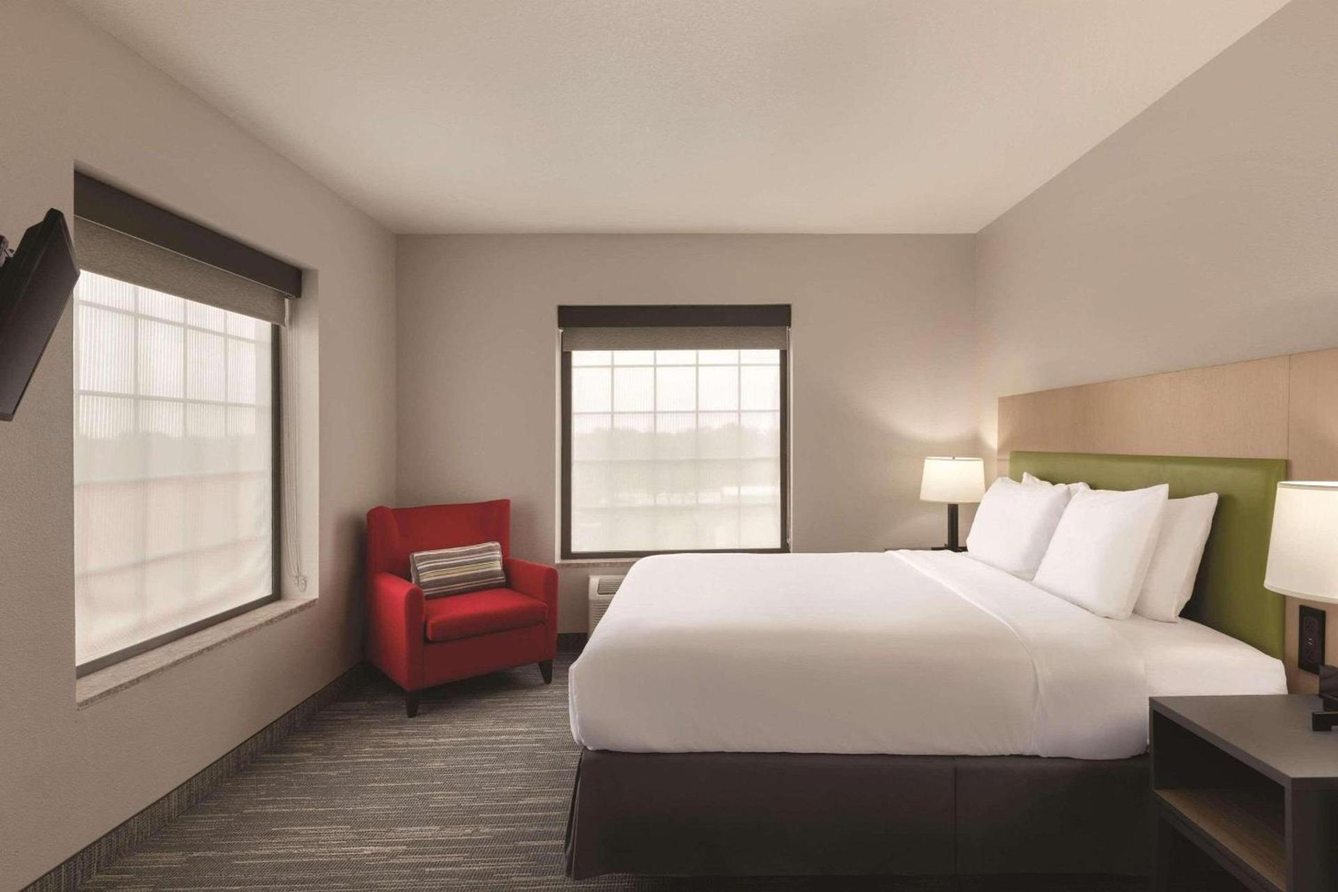 Country Inn & Suites by Radisson, RJ Stadium - Tampa Airport East photo 14