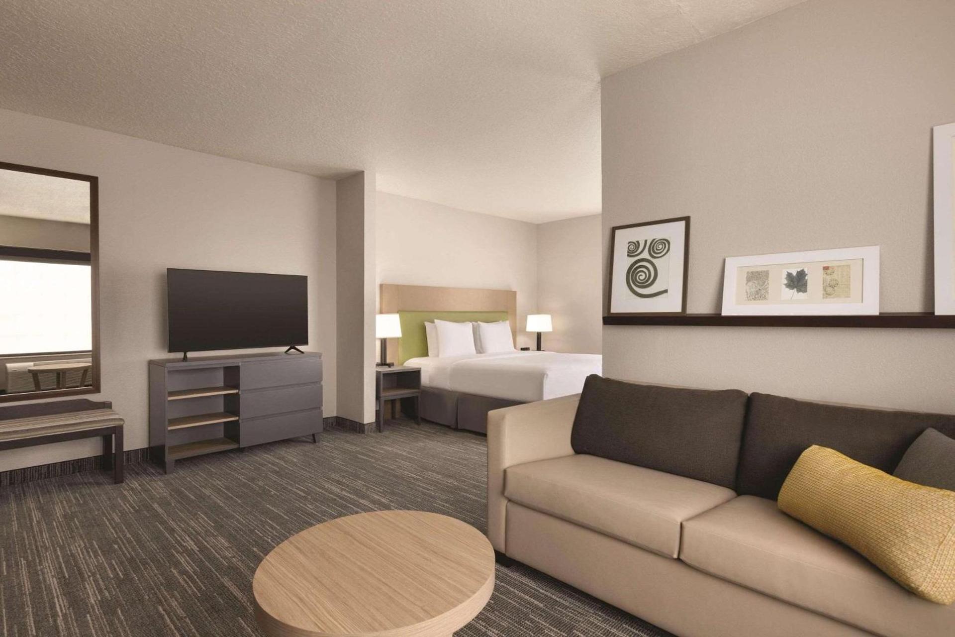 Country Inn & Suites by Radisson, RJ Stadium - Tampa Airport East photo 15