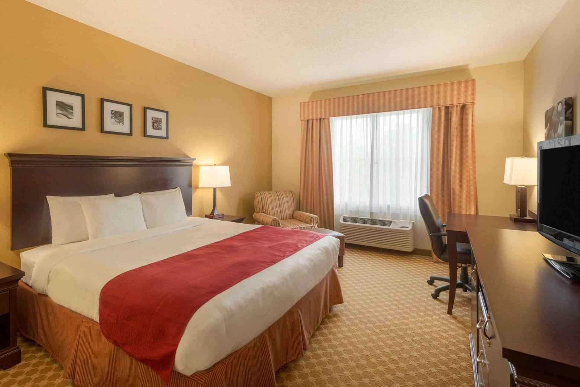 Country Inn & Suites by Radisson, Port Orange-Daytona, FL photo 6