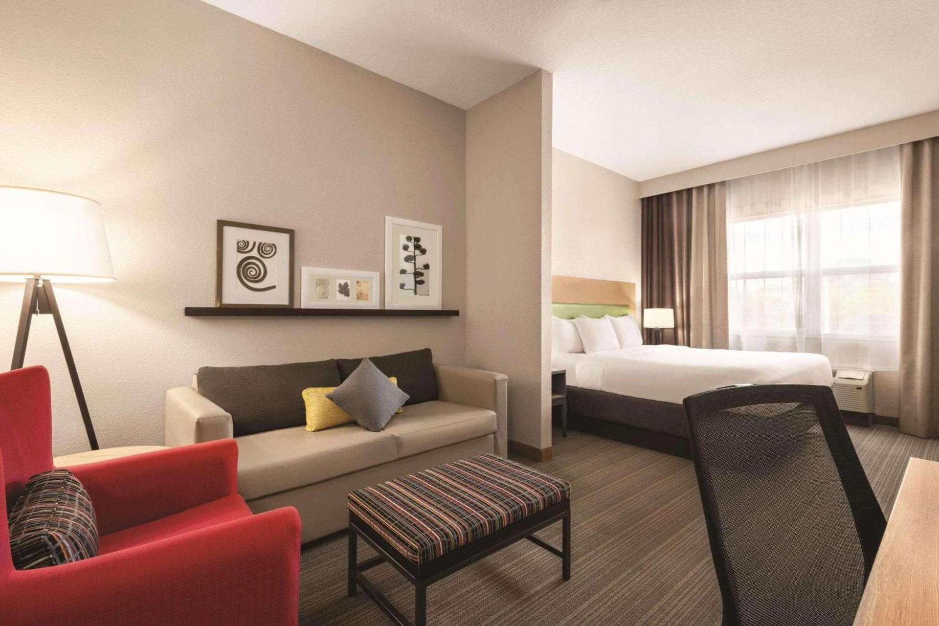 Country Inn & Suites by Radisson, Bradenton-Lakewood-Ranch, FL photo 16
