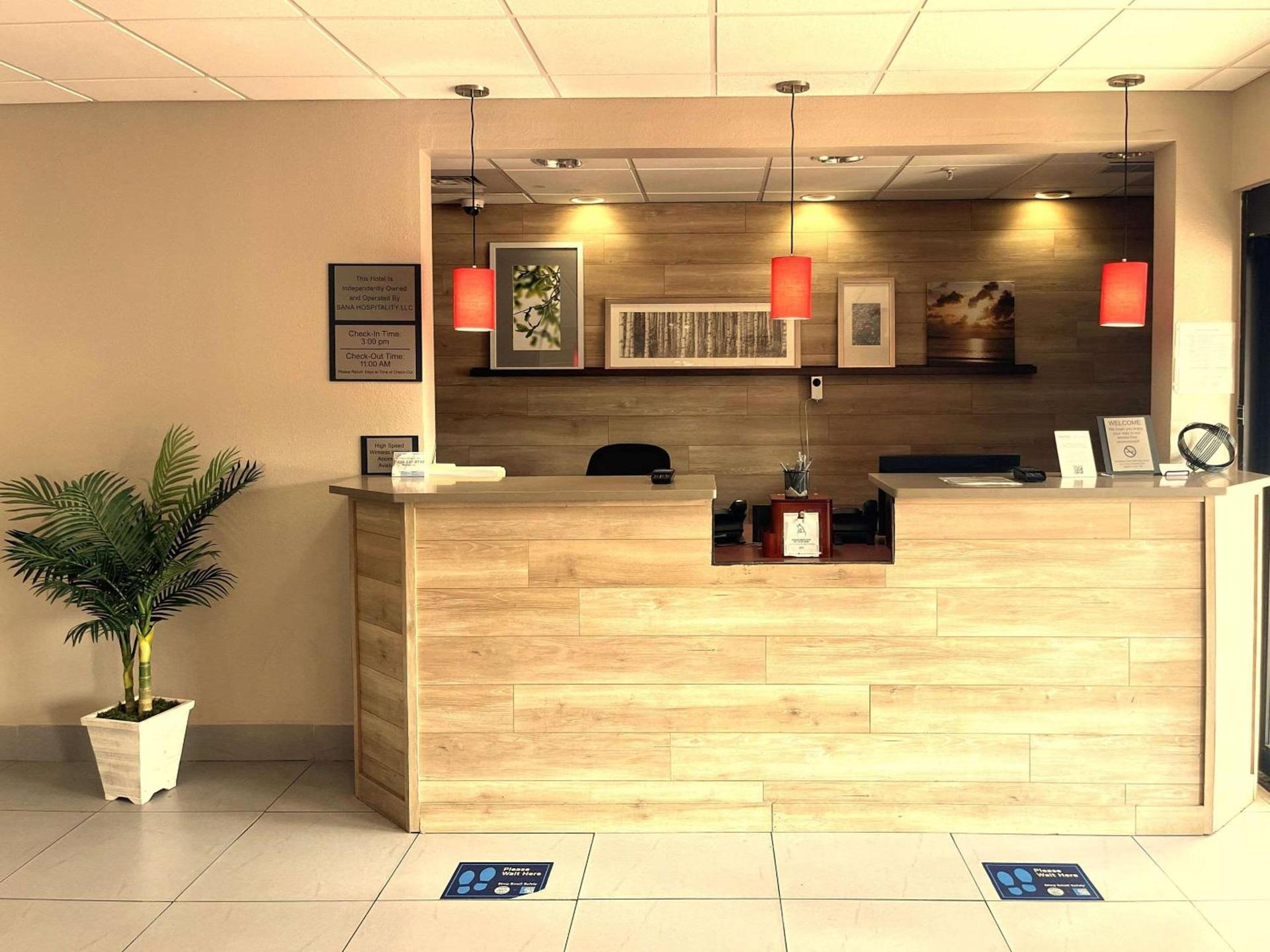 Country Inn & Suites by Radisson, Midway - Tallahassee West photo 2