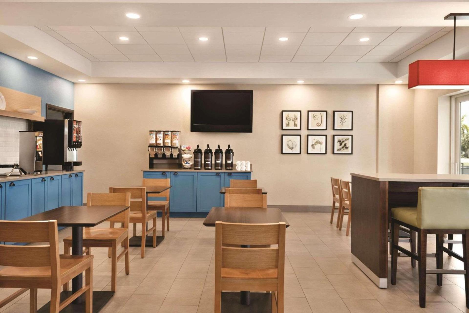Country Inn & Suites by Radisson, Bradenton-Lakewood-Ranch, FL photo 22