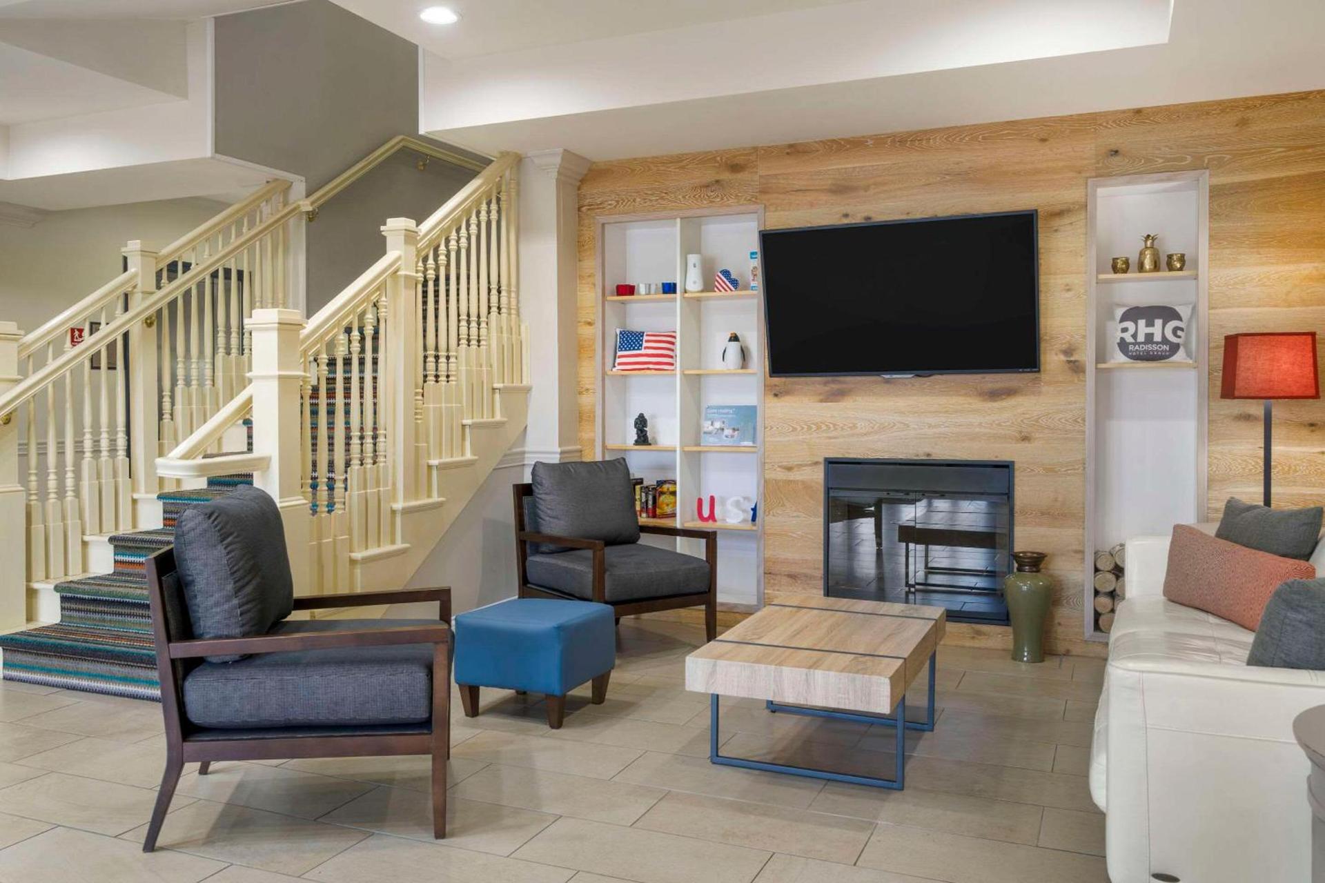 Country Inn & Suites by Radisson, Tampa Airport North, FL photo 3