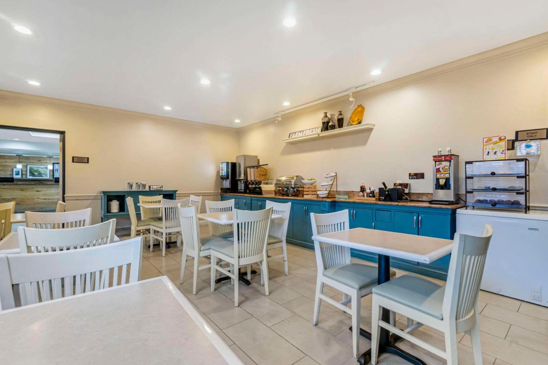 Country Inn & Suites by Radisson, Tampa Airport North, FL photo 22