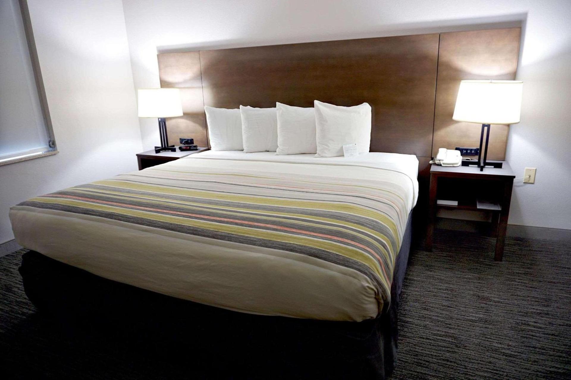 Country Inn & Suites by Radisson, Tampa-Brandon, FL photo 8
