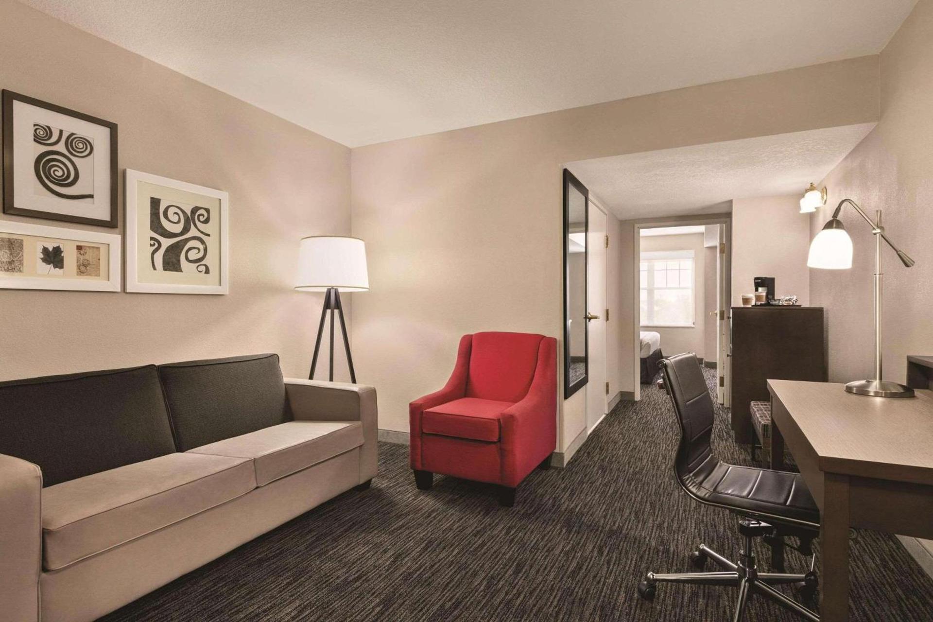 Country Inn & Suites by Radisson, Tampa-Brandon, FL photo 13