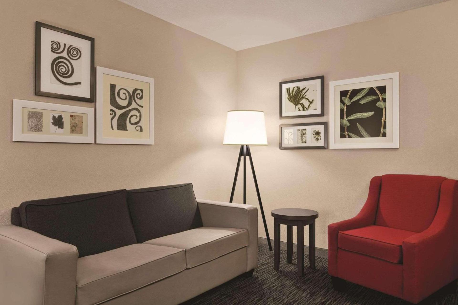 Country Inn & Suites by Radisson, Tampa-Brandon, FL photo 16