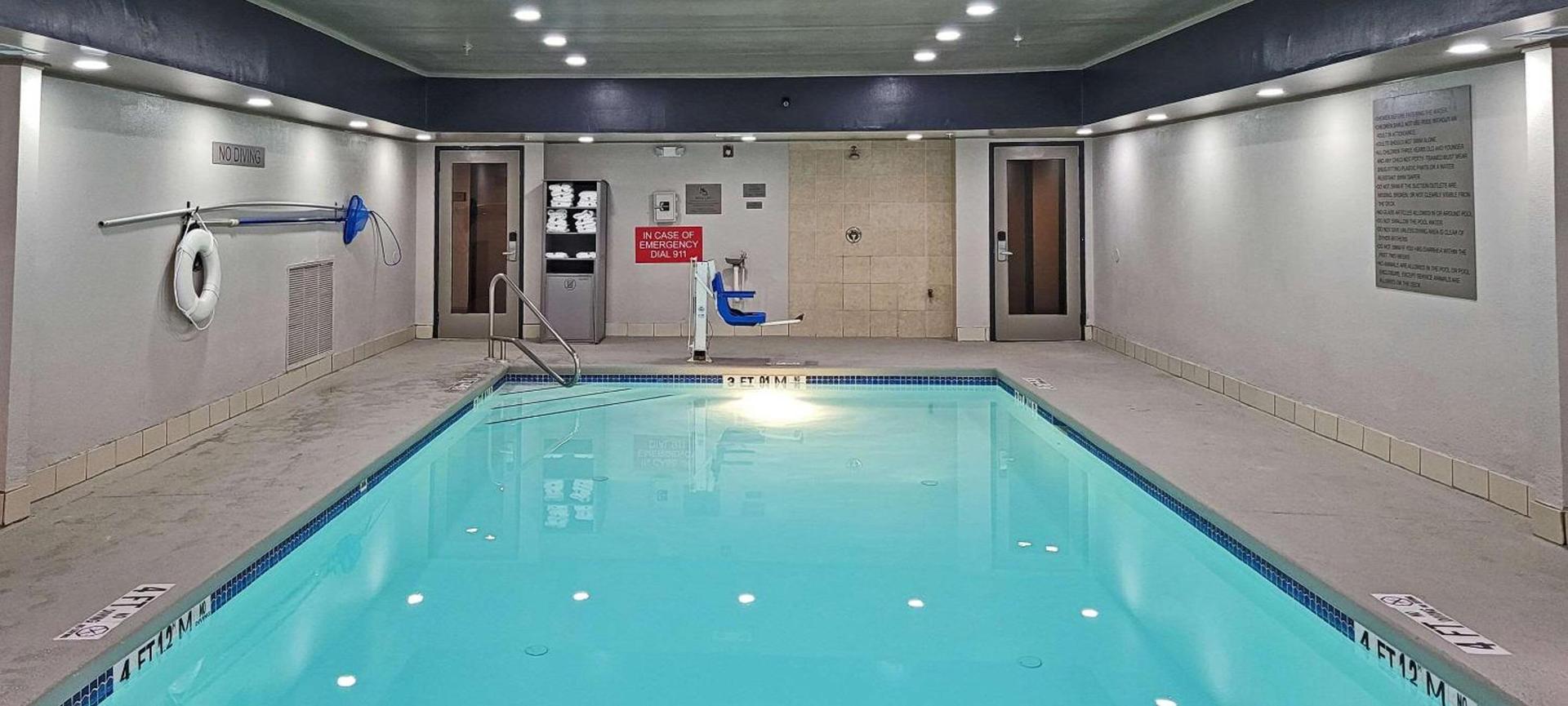Country Inn & Suites by Radisson, Canton, GA photo 12