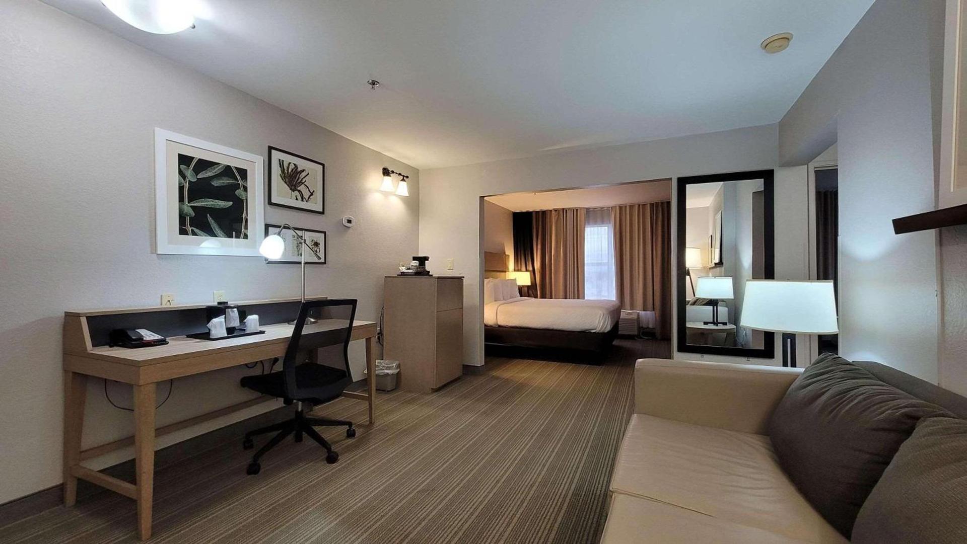 Country Inn & Suites By Radisson, McDonough, GA photo 12