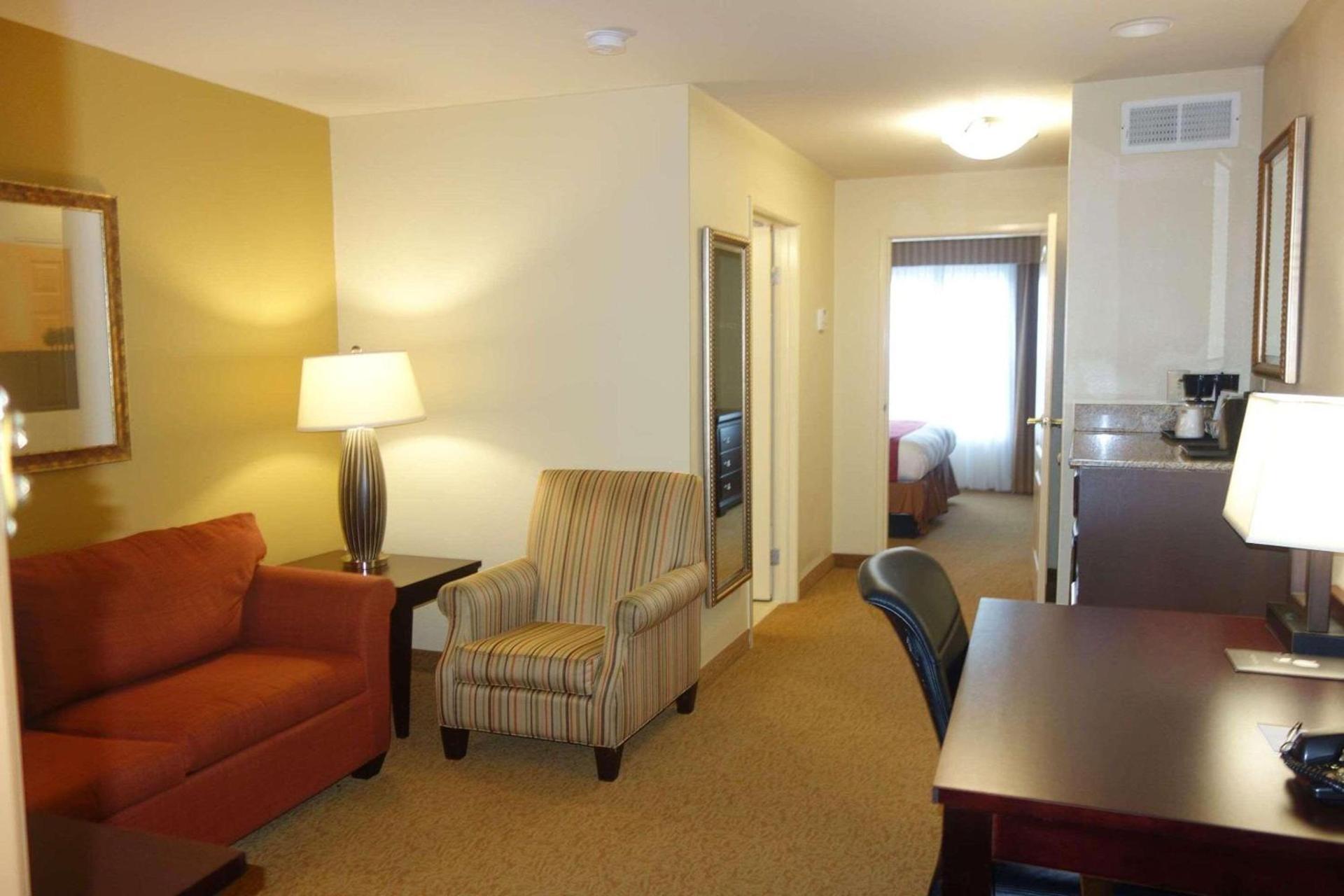 Comfort Inn & Suites Rome South photo 7