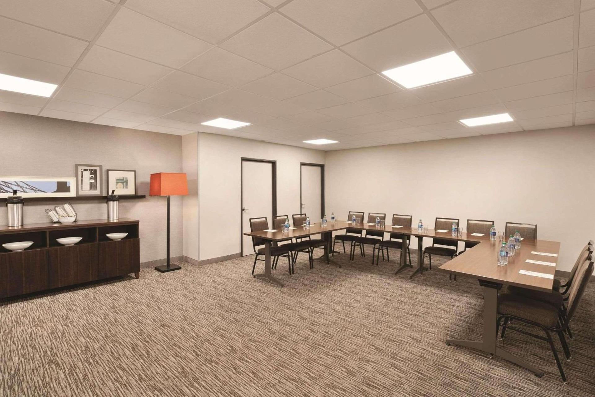 Country Inn & Suites by Radisson, Savannah Midtown, GA photo 14