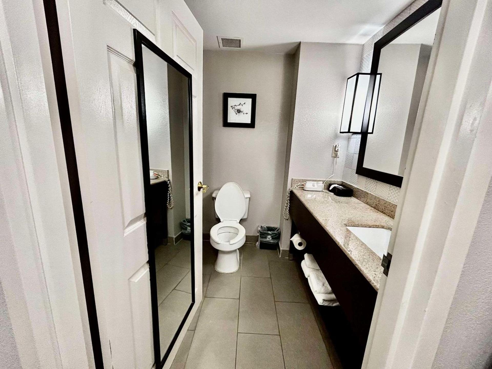 Country Inn & Suites by Radisson, Columbus, GA photo 19