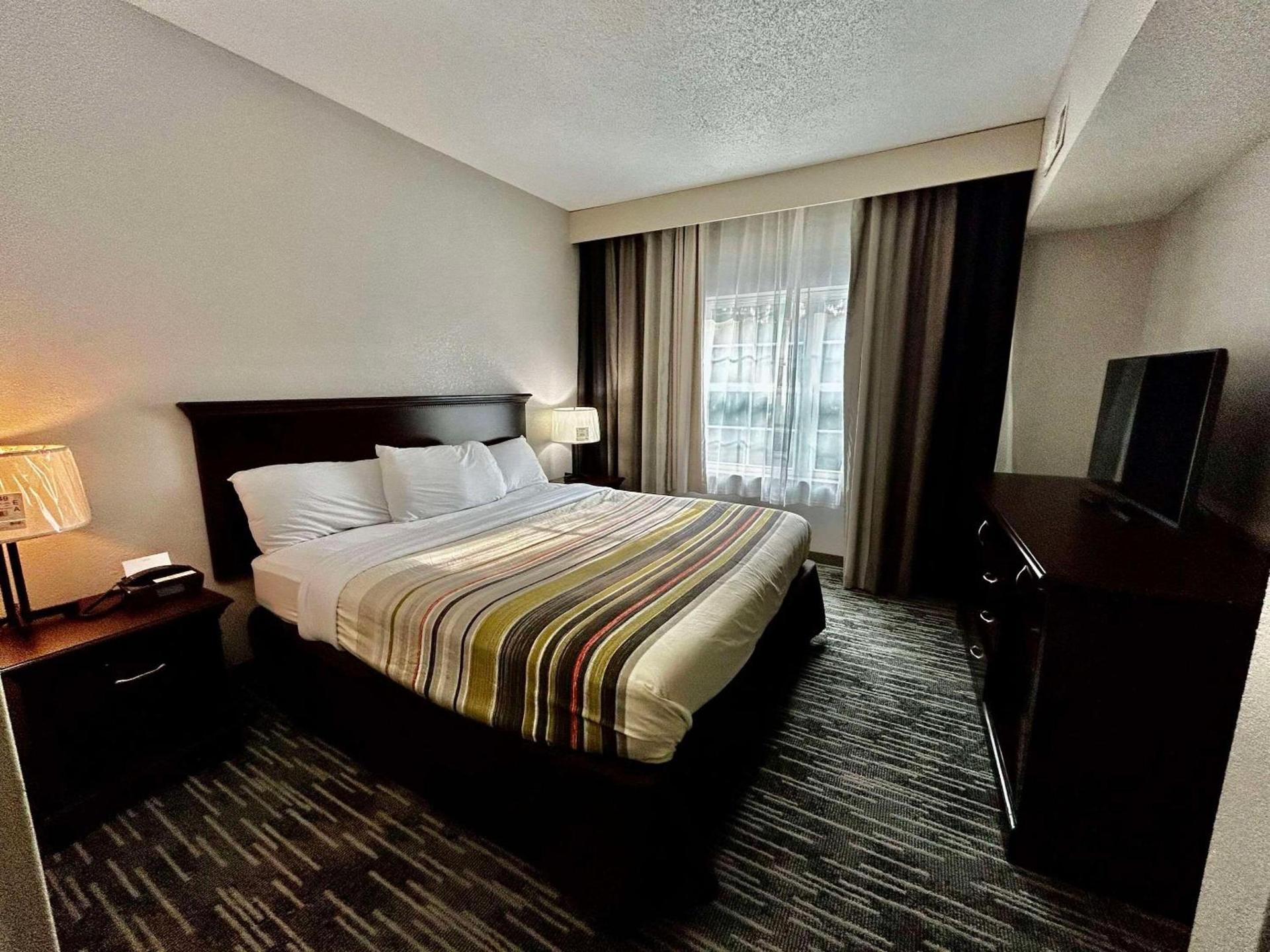 Country Inn & Suites by Radisson, Columbus, GA photo 25