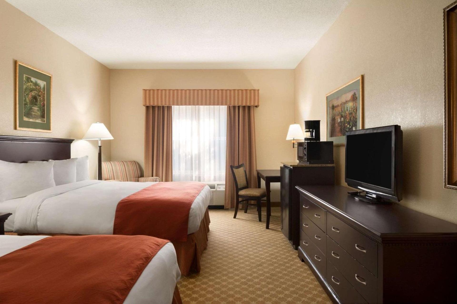 Country Inn & Suites by Radisson, Columbus, GA photo 31