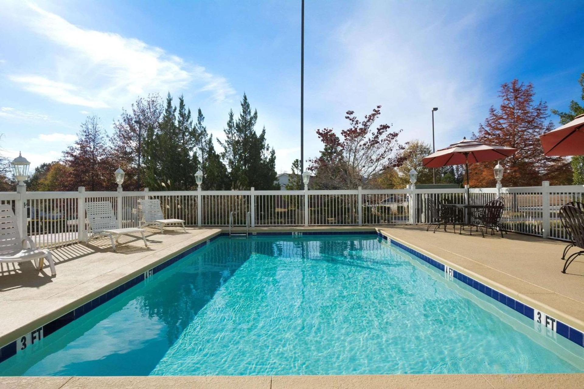 Country Inn & Suites by Radisson, Columbus, GA photo 39
