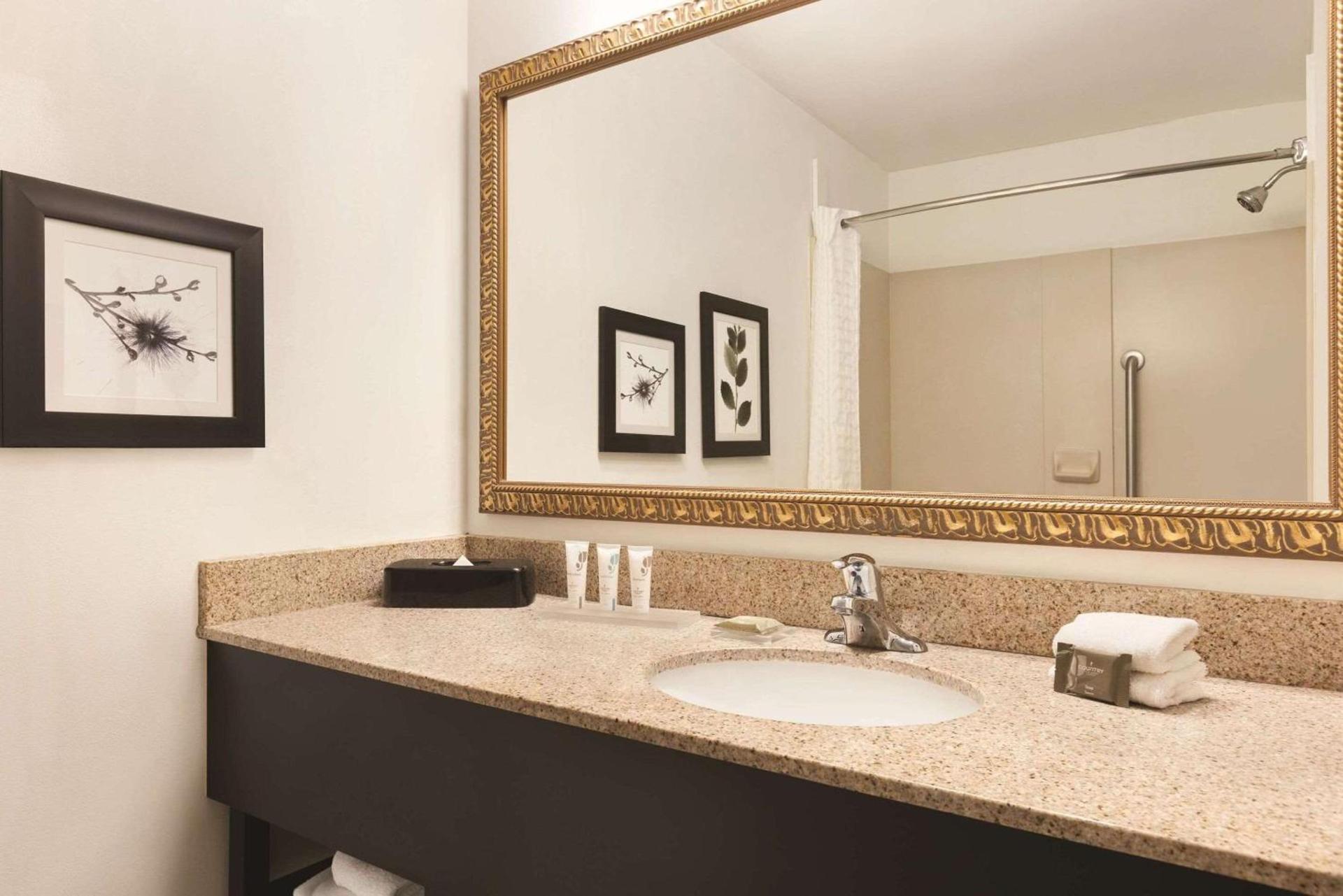 Country Inn & Suites by Radisson, Conyers, GA photo 34