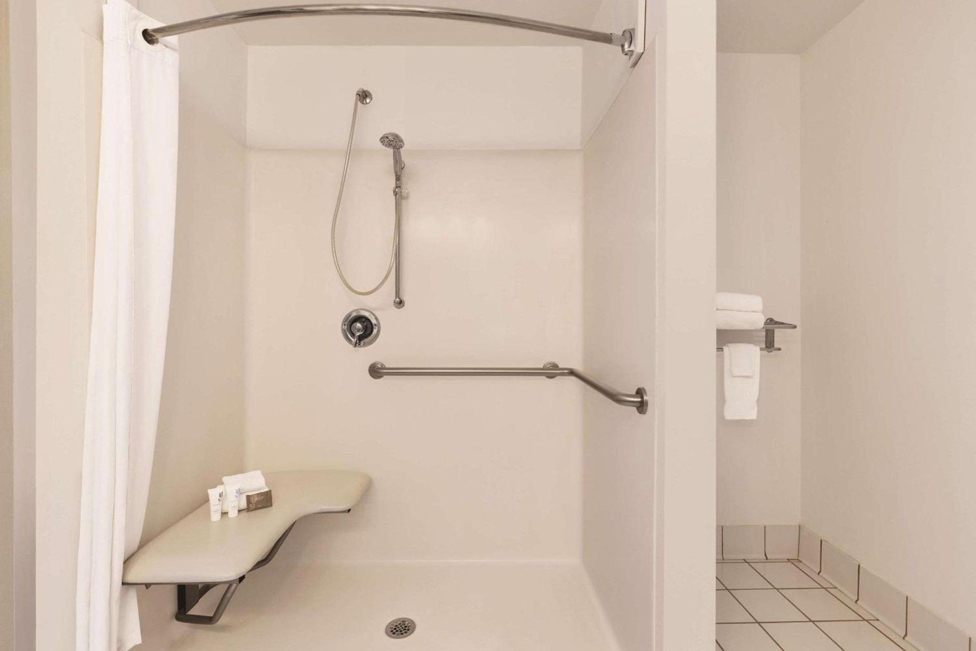 Country Inn & Suites by Radisson, Conyers, GA photo 16