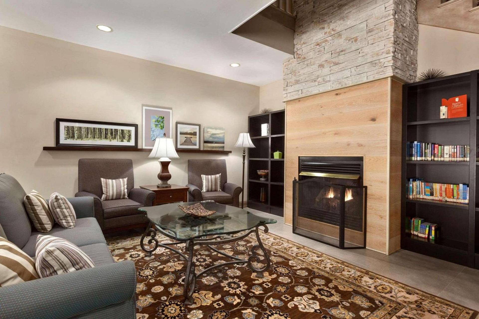Country Inn & Suites by Radisson, Dalton, GA photo 2