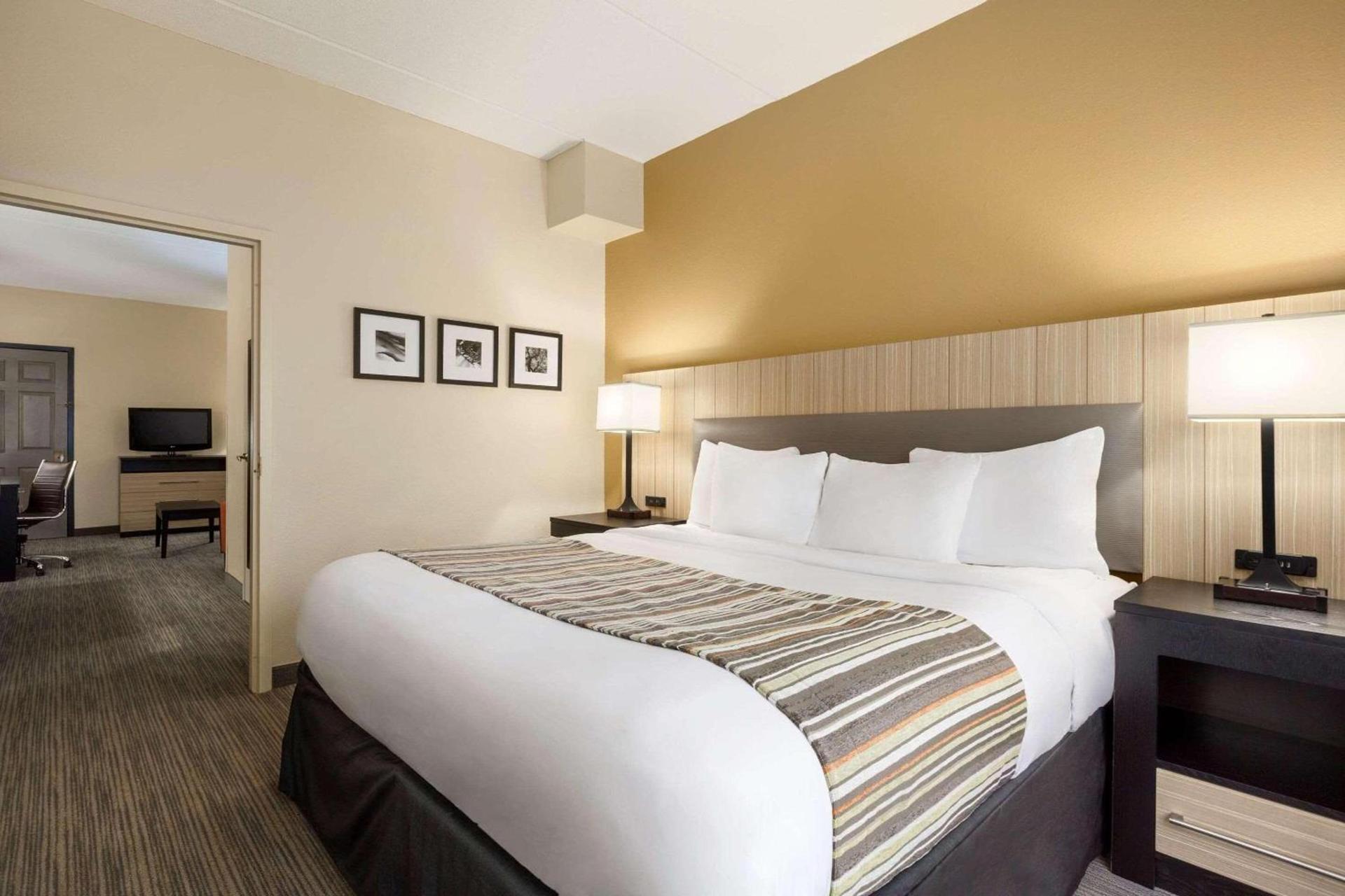 Country Inn & Suites by Radisson, Dalton, GA photo 7