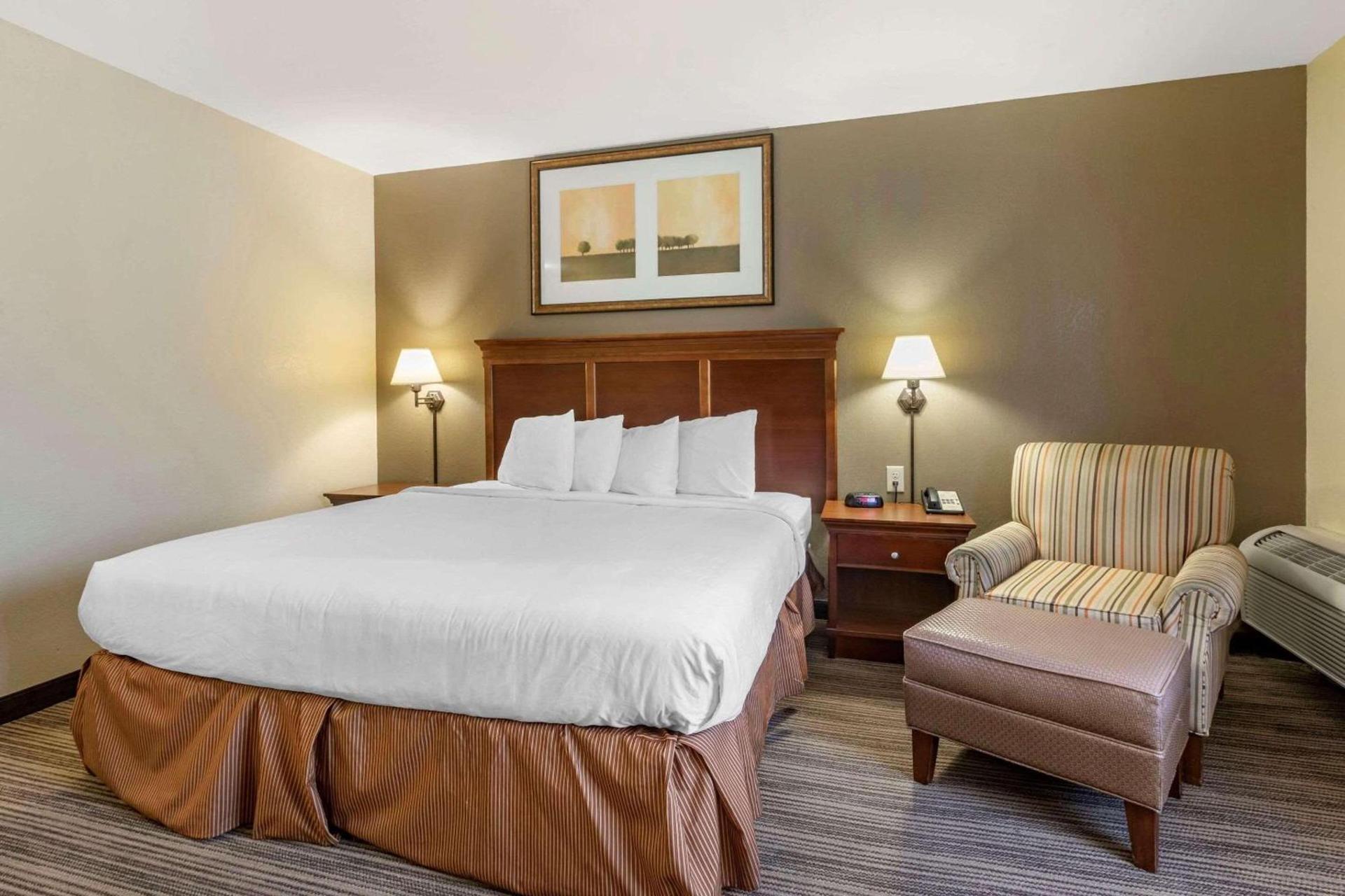 Country Inn & Suites by Radisson, Atlanta Downtown photo 7