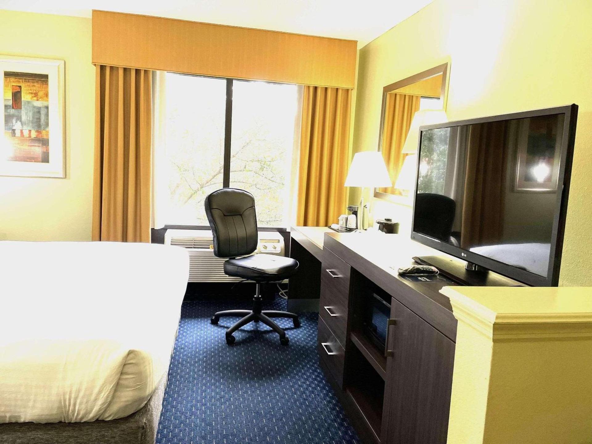 Park Inn by Radisson Albany photo 6