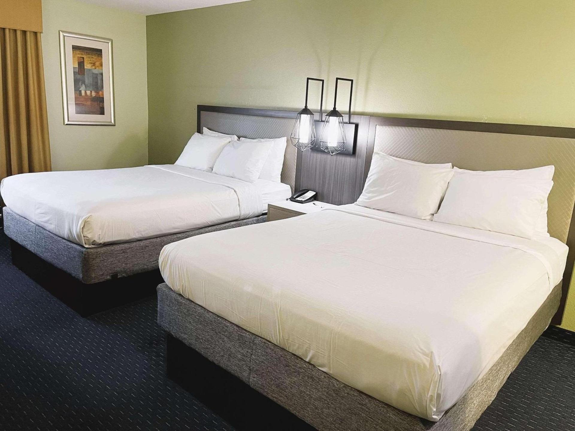 Park Inn by Radisson Albany photo 7
