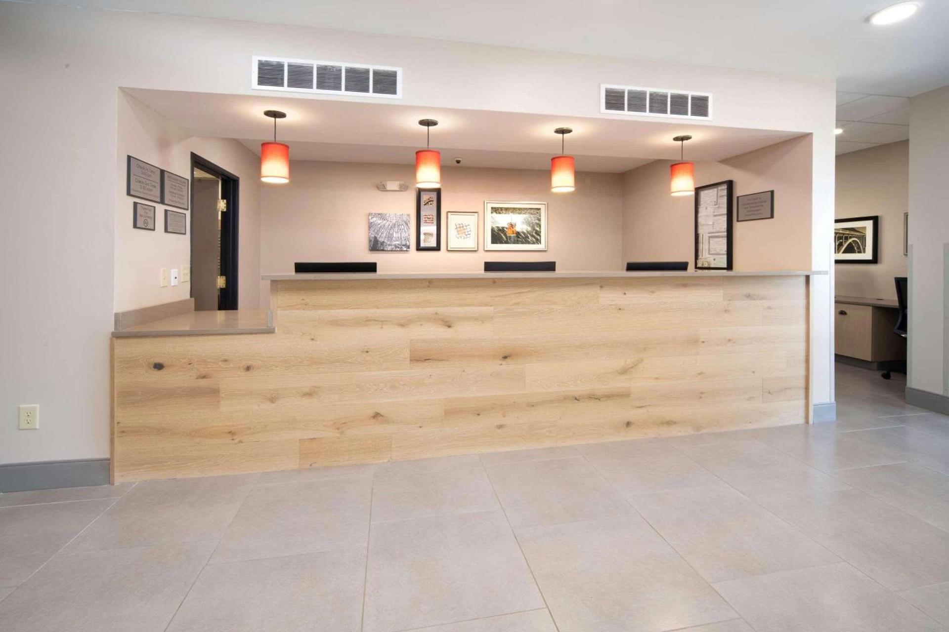 Country Inn & Suites by Radisson, Stone Mountain, GA photo 4