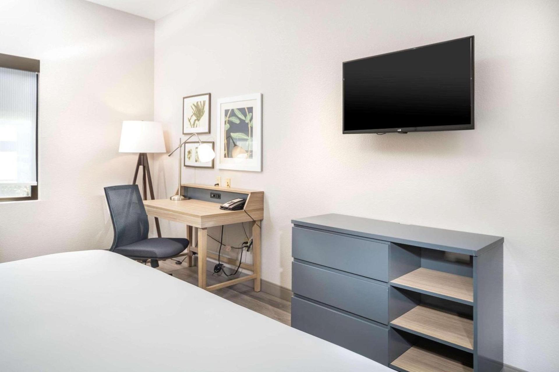 Country Inn & Suites by Radisson, Stone Mountain, GA photo 9