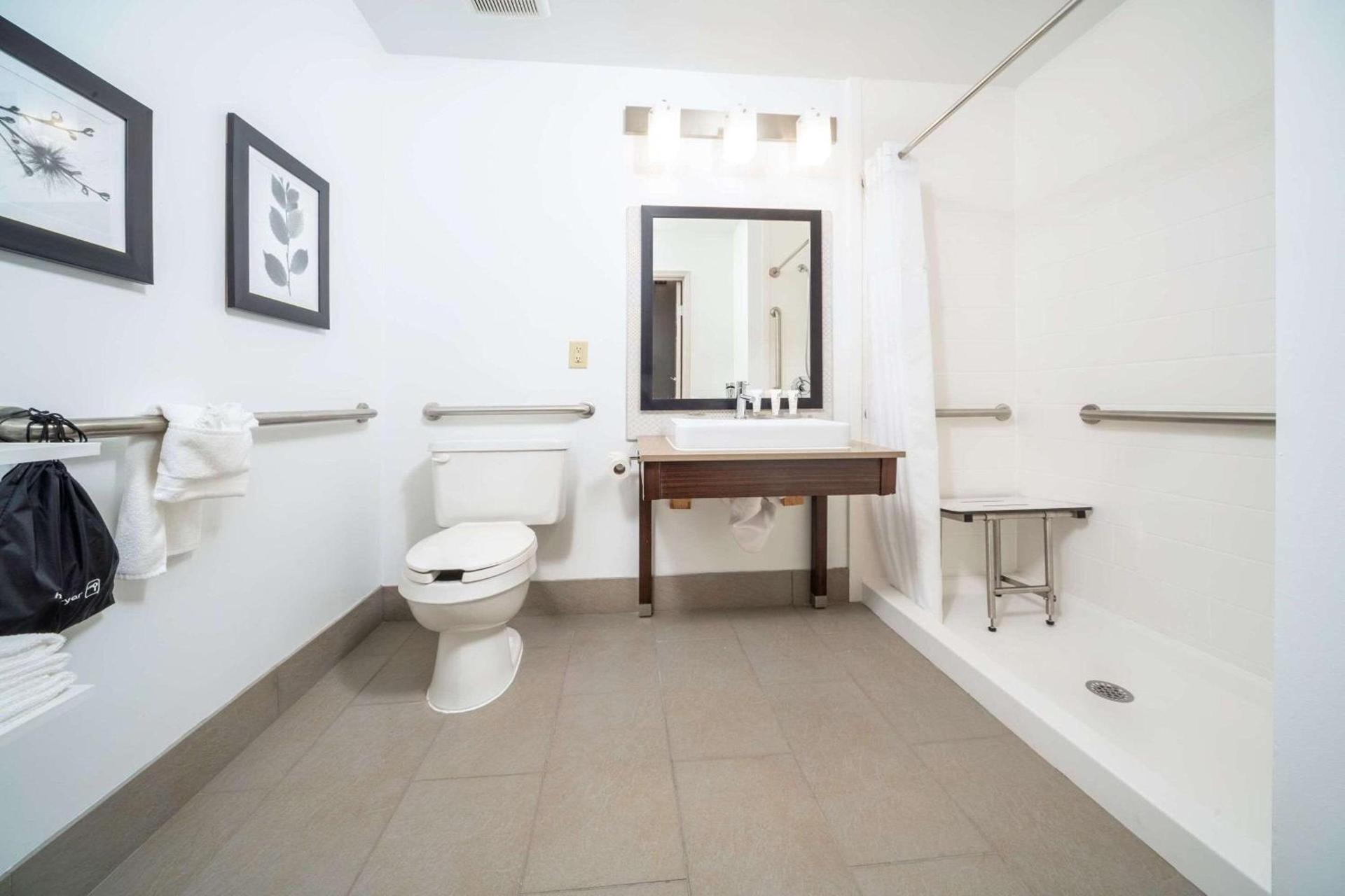 Country Inn & Suites by Radisson, Stone Mountain, GA photo 11