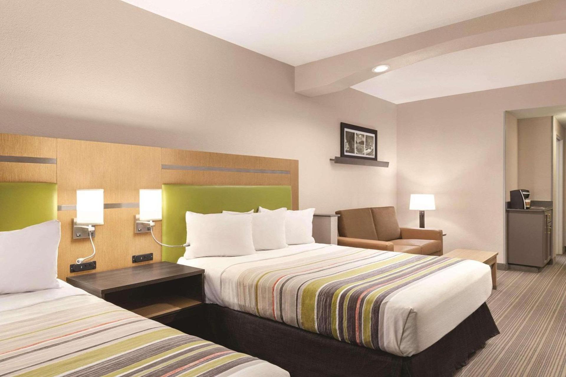 Country Inn & Suites by Radisson, Griffin, GA photo 17