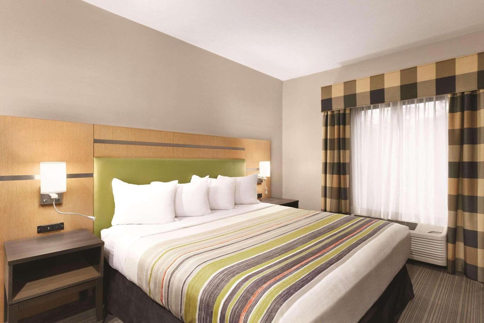 Country Inn & Suites by Radisson, Griffin, GA photo 18