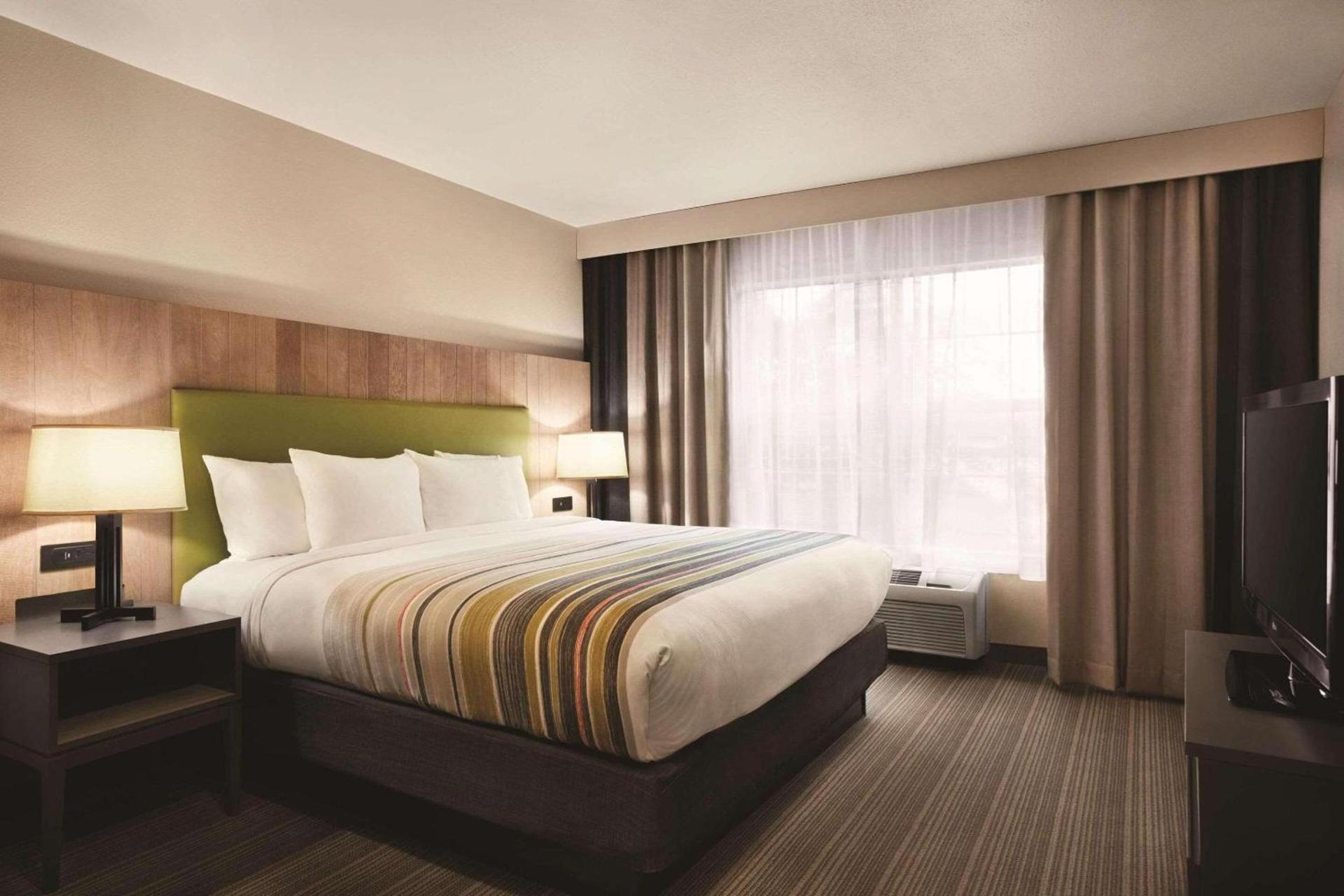 Country Inn & Suites by Radisson, Newnan, GA photo 5
