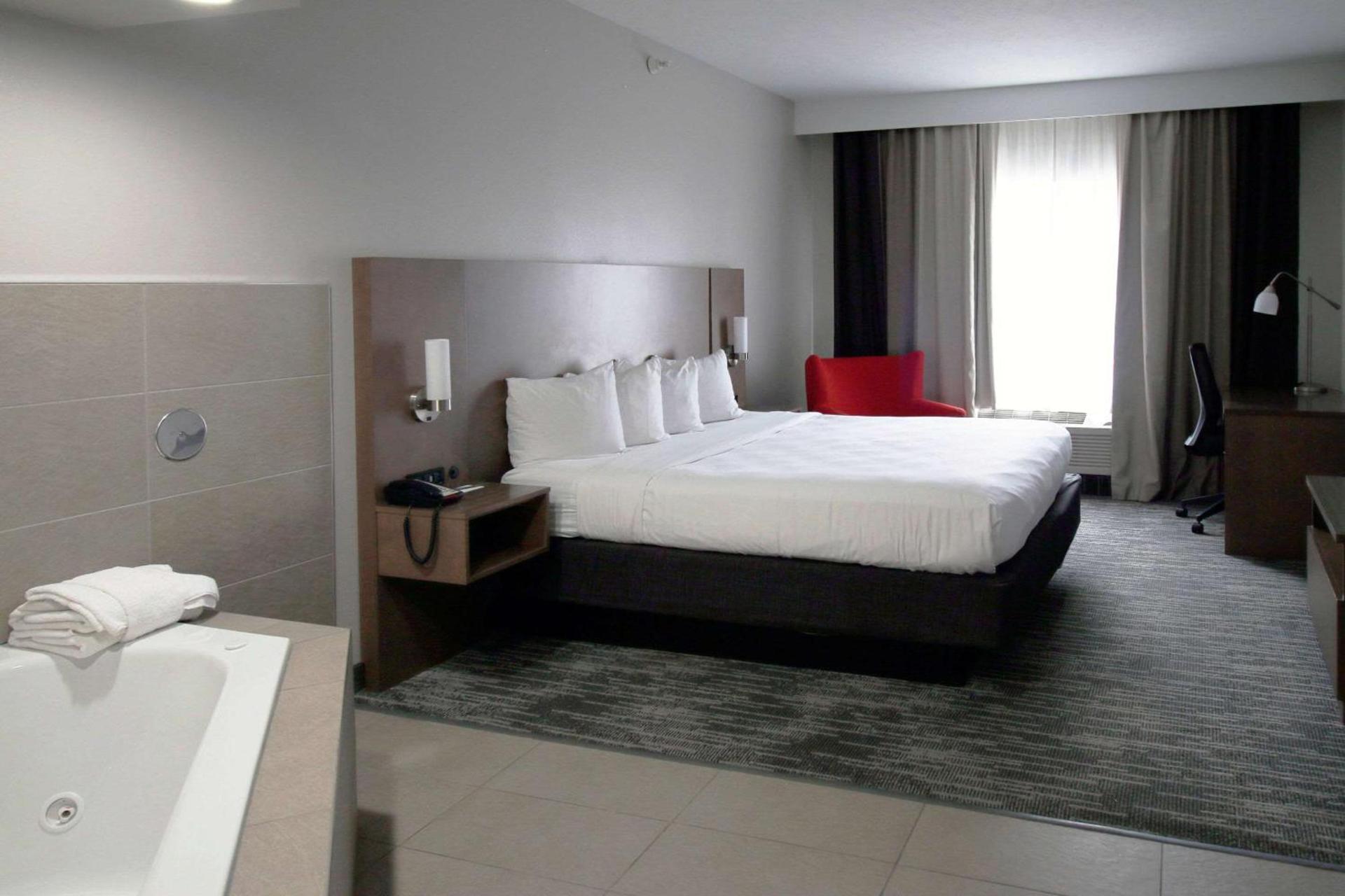 Country Inn & Suites by Radisson, Council Bluffs, IA photo 36