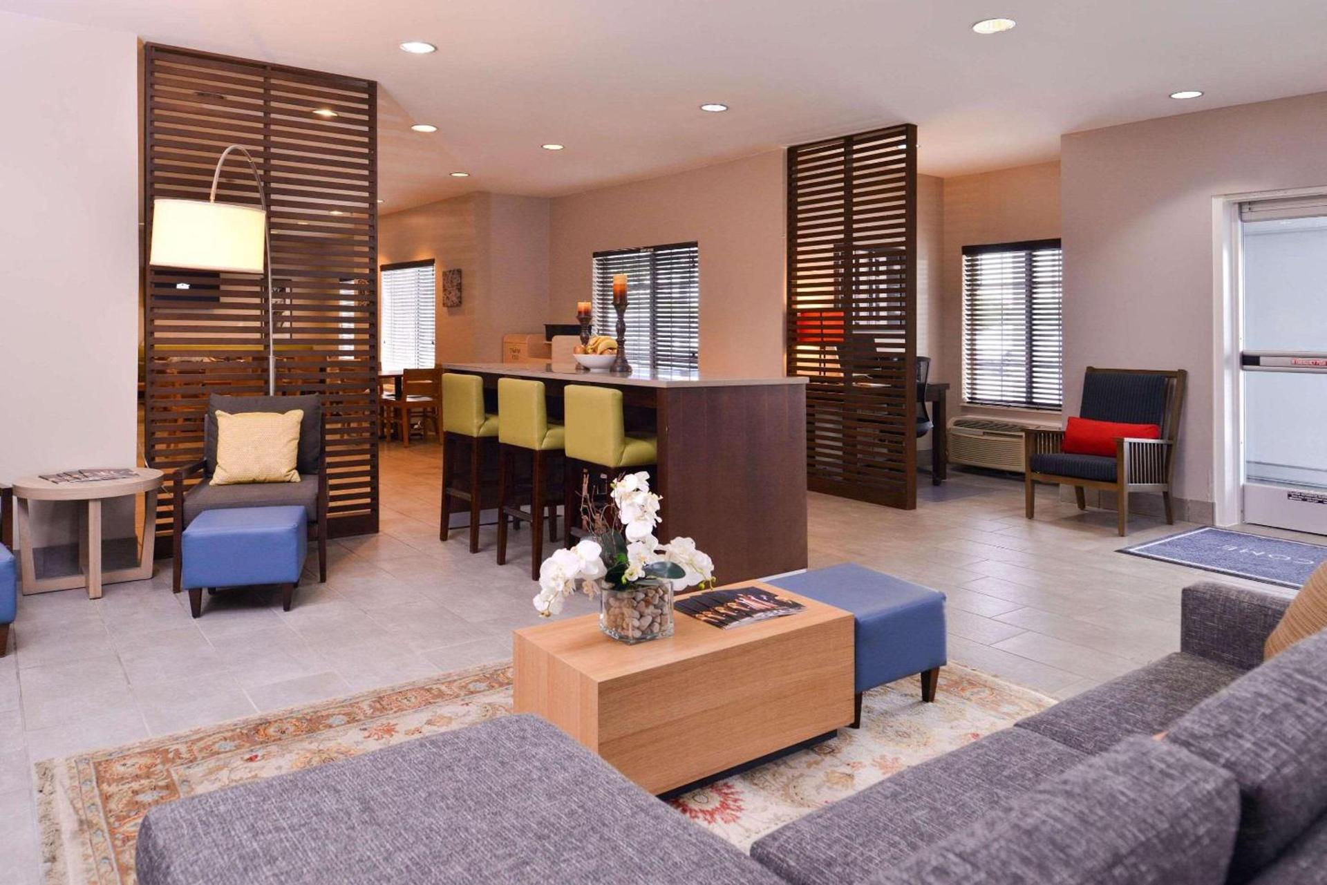 Country Inn & Suites by Radisson, Omaha Airport, IA photo 25