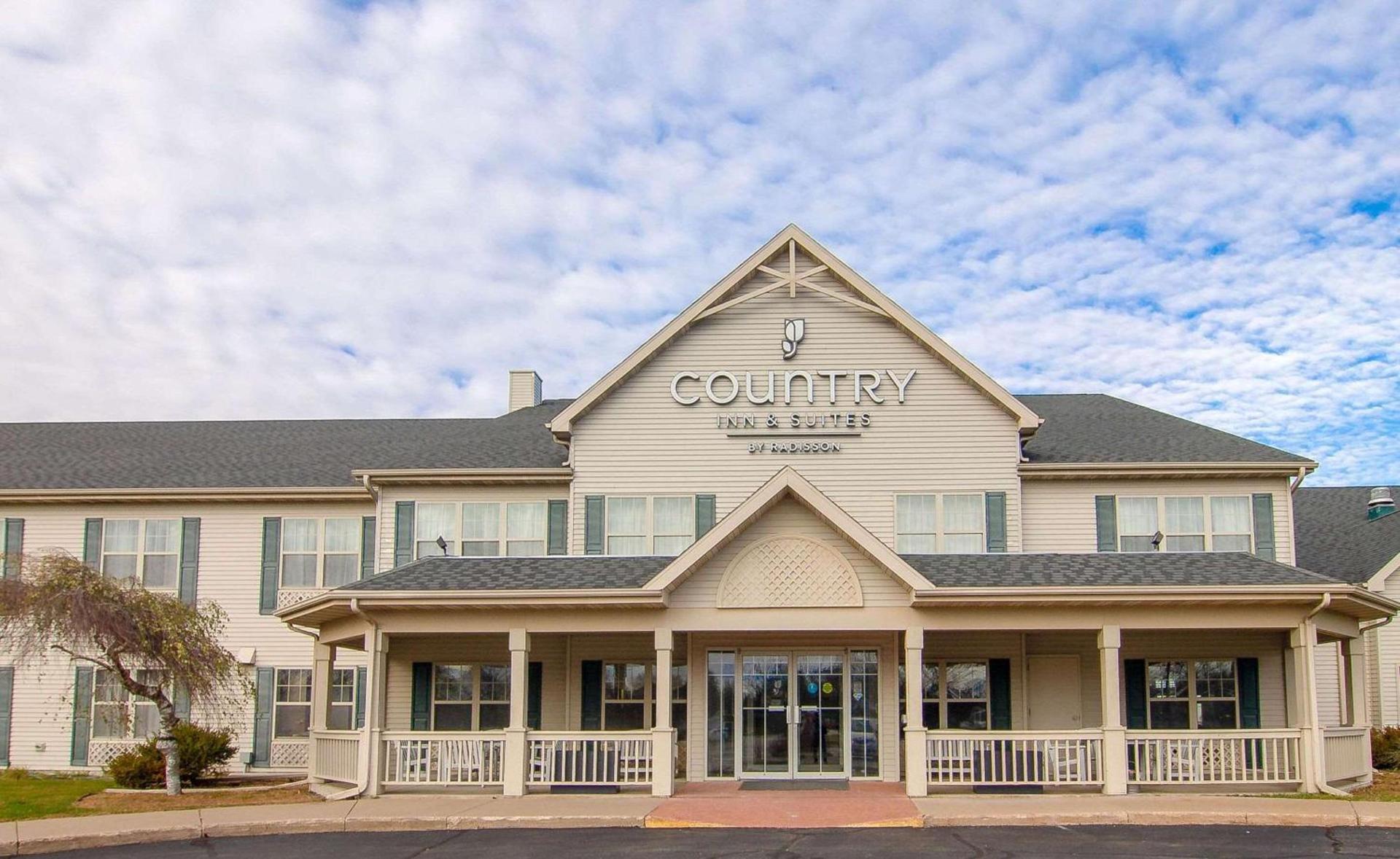 Country Inn & Suites by Radisson, Stockton, IL photo 1