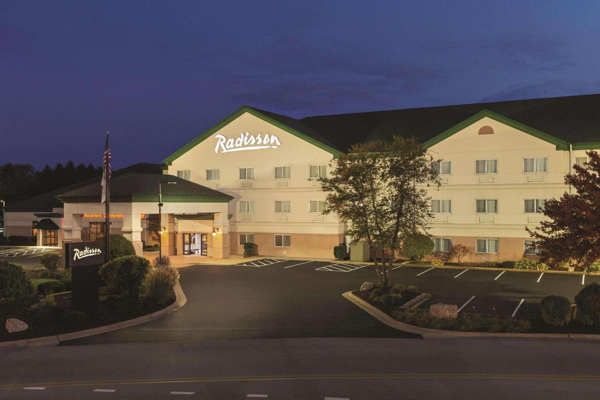 Radisson Hotel & Conference Center Rockford photo 1