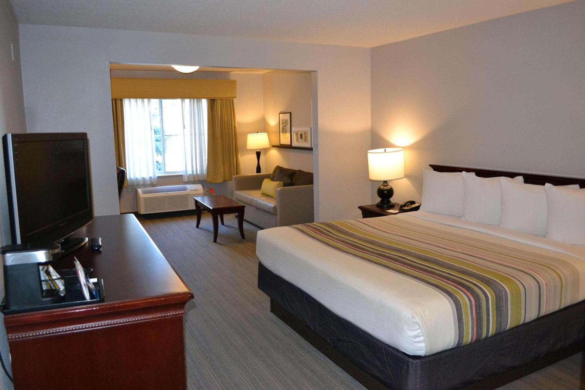 Country Inn & Suites by Radisson, Gurnee, IL photo 6