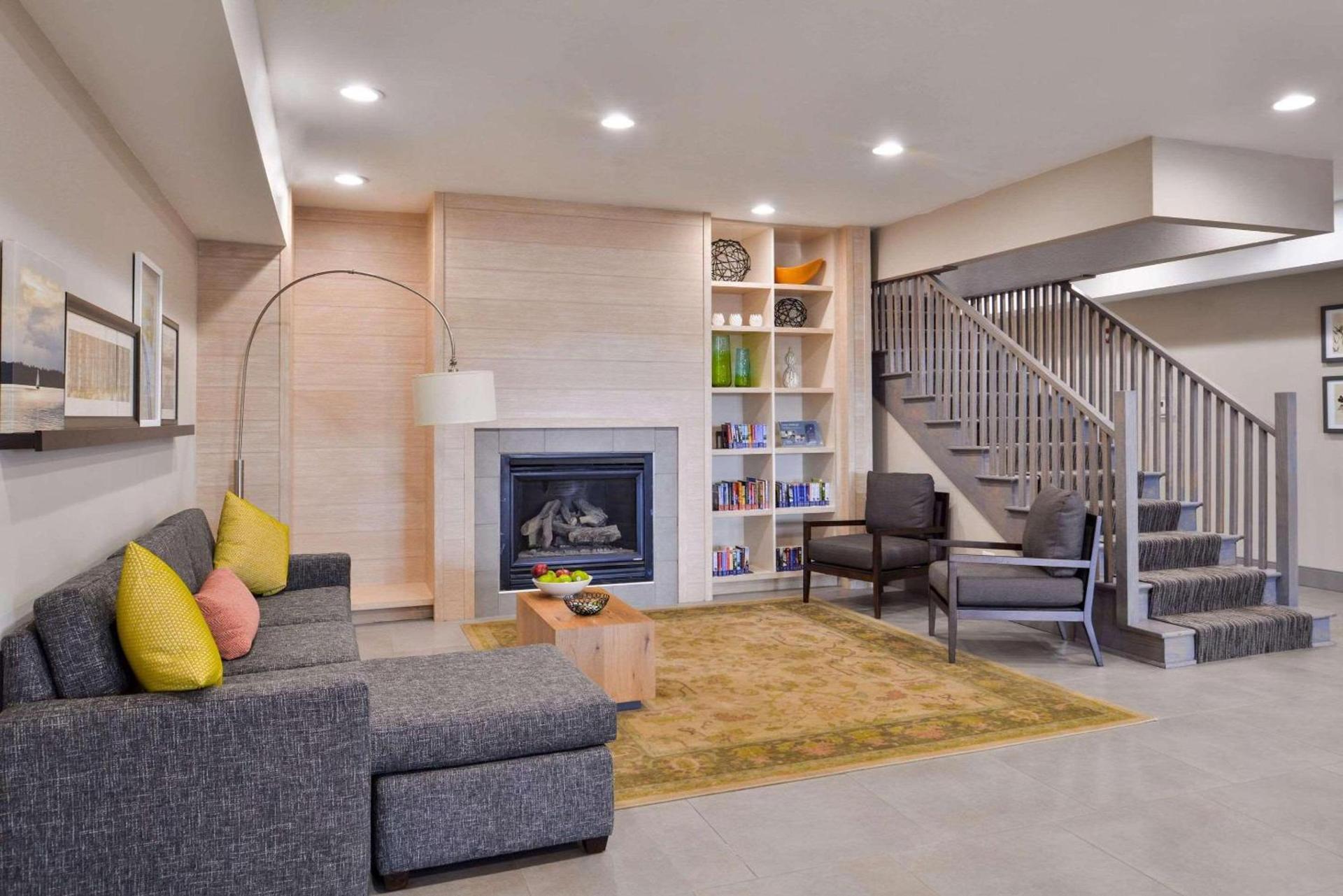 Country Inn & Suites by Radisson, Tinley Park, IL photo 6