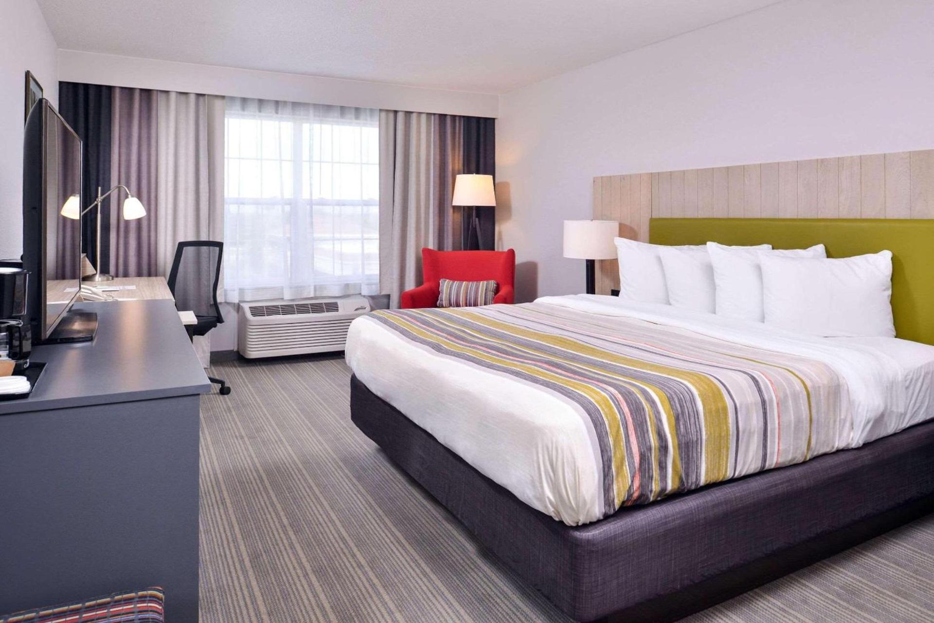 Country Inn & Suites by Radisson, Tinley Park, IL photo 11