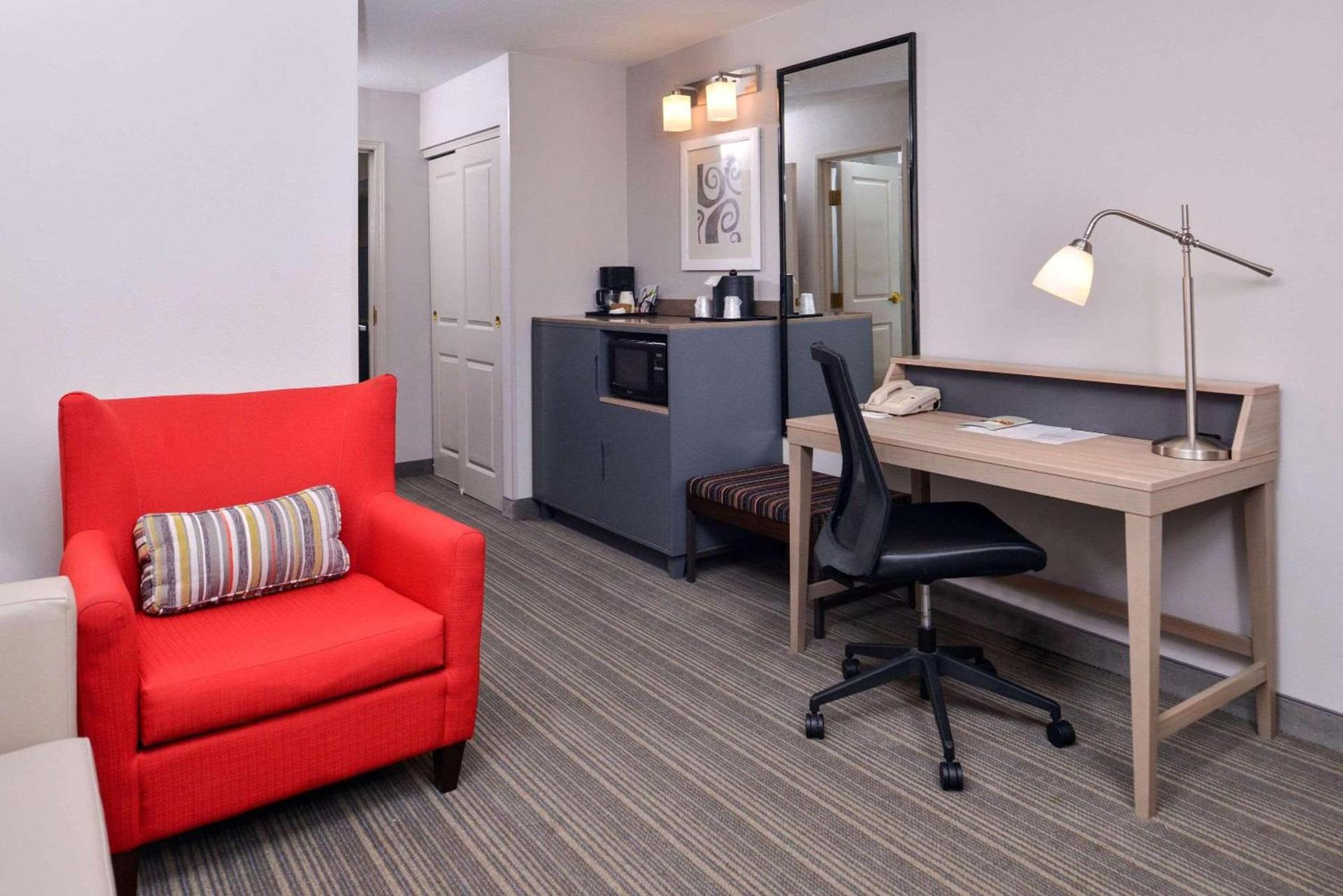 Country Inn & Suites by Radisson, Tinley Park, IL photo 22
