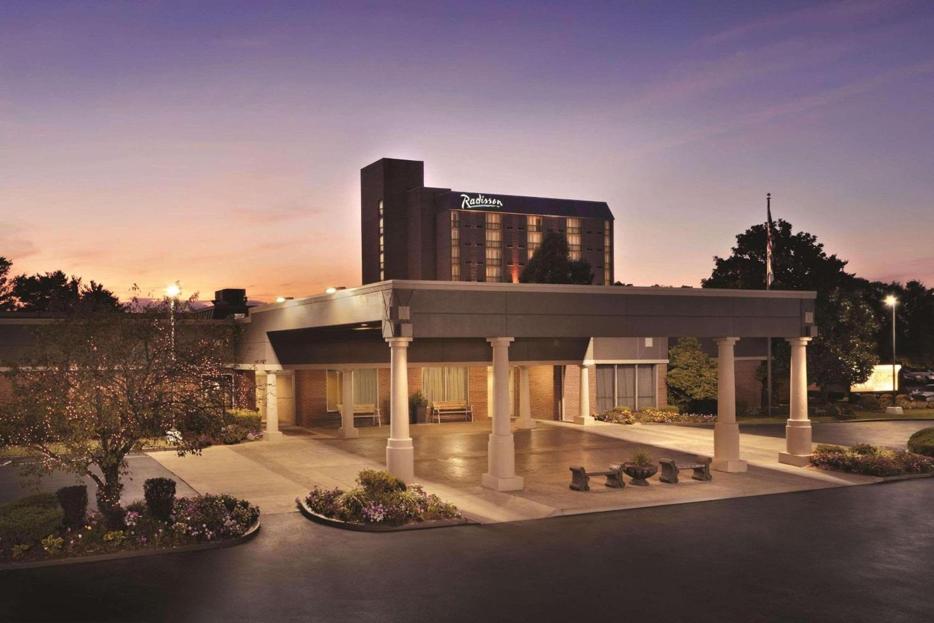 Radisson Hotel Louisville North — hotel in Jeffersonville