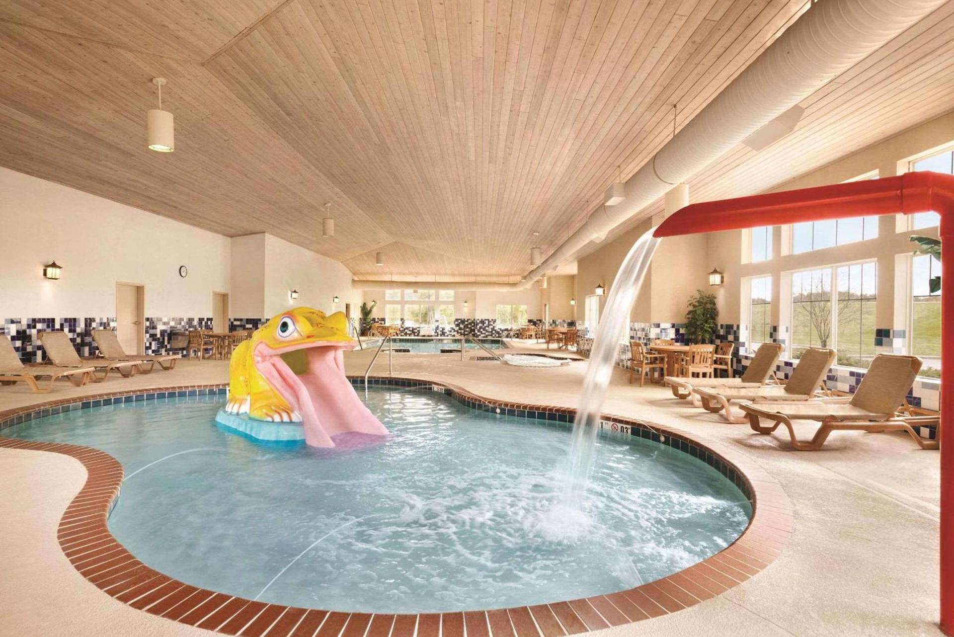 Country Inn & Suites by Radisson, Portage, IN photo 66