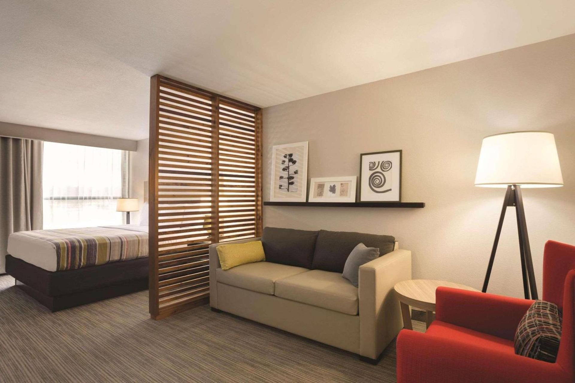 Country Inn & Suites by Radisson, Lawrence, KS photo 9