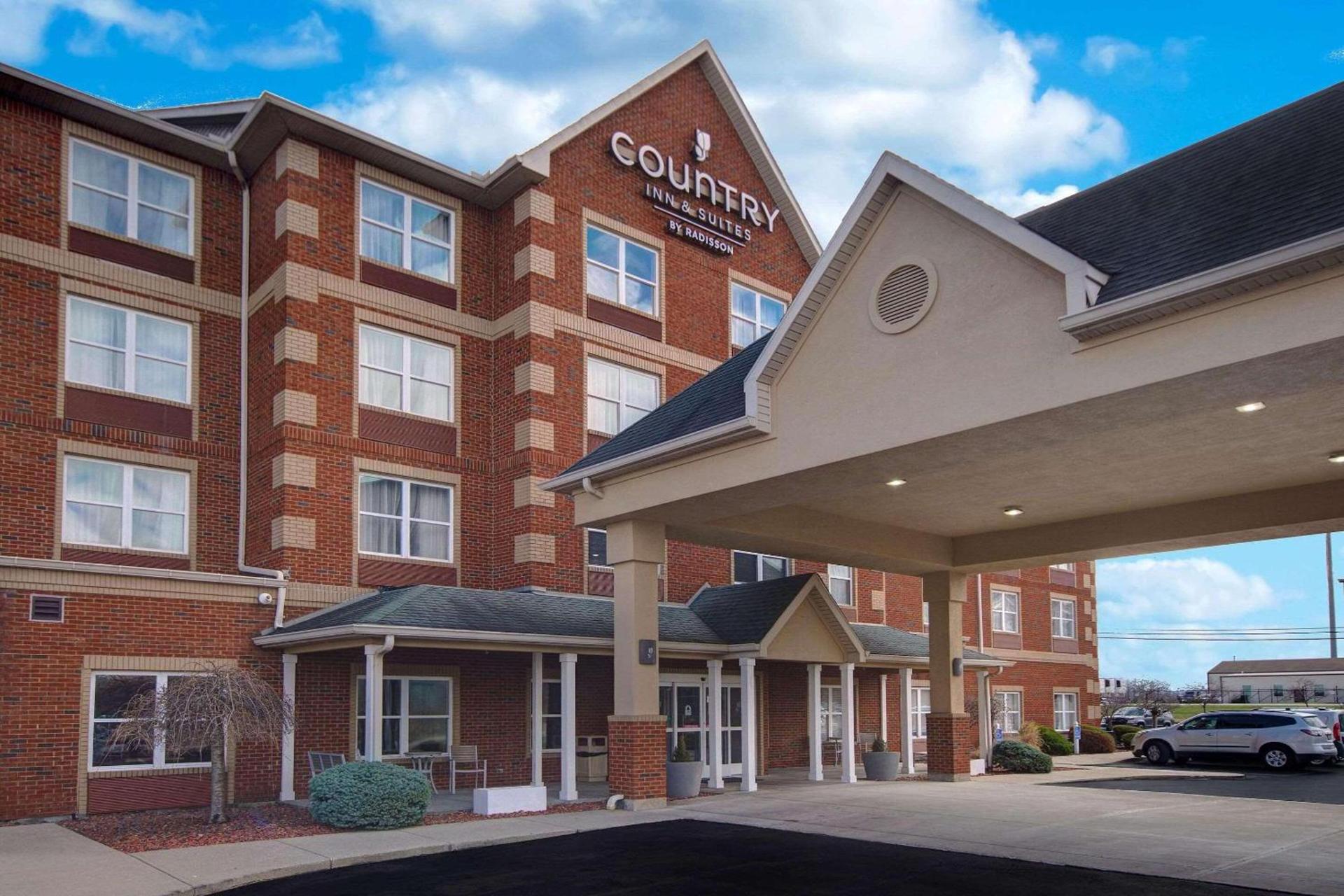 Country Inn & Suites by Radisson, Cincinnati Airport, KY — hotel in Hebron