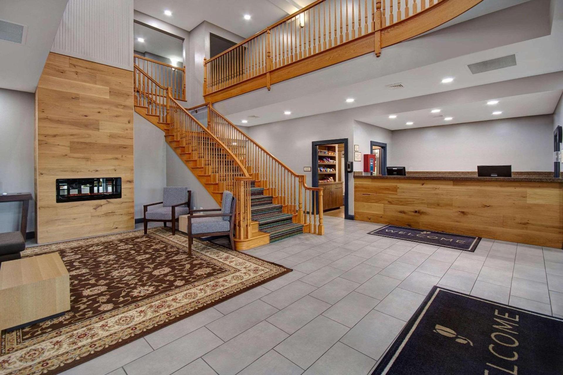 Country Inn & Suites by Radisson, Cincinnati Airport, KY photo 4