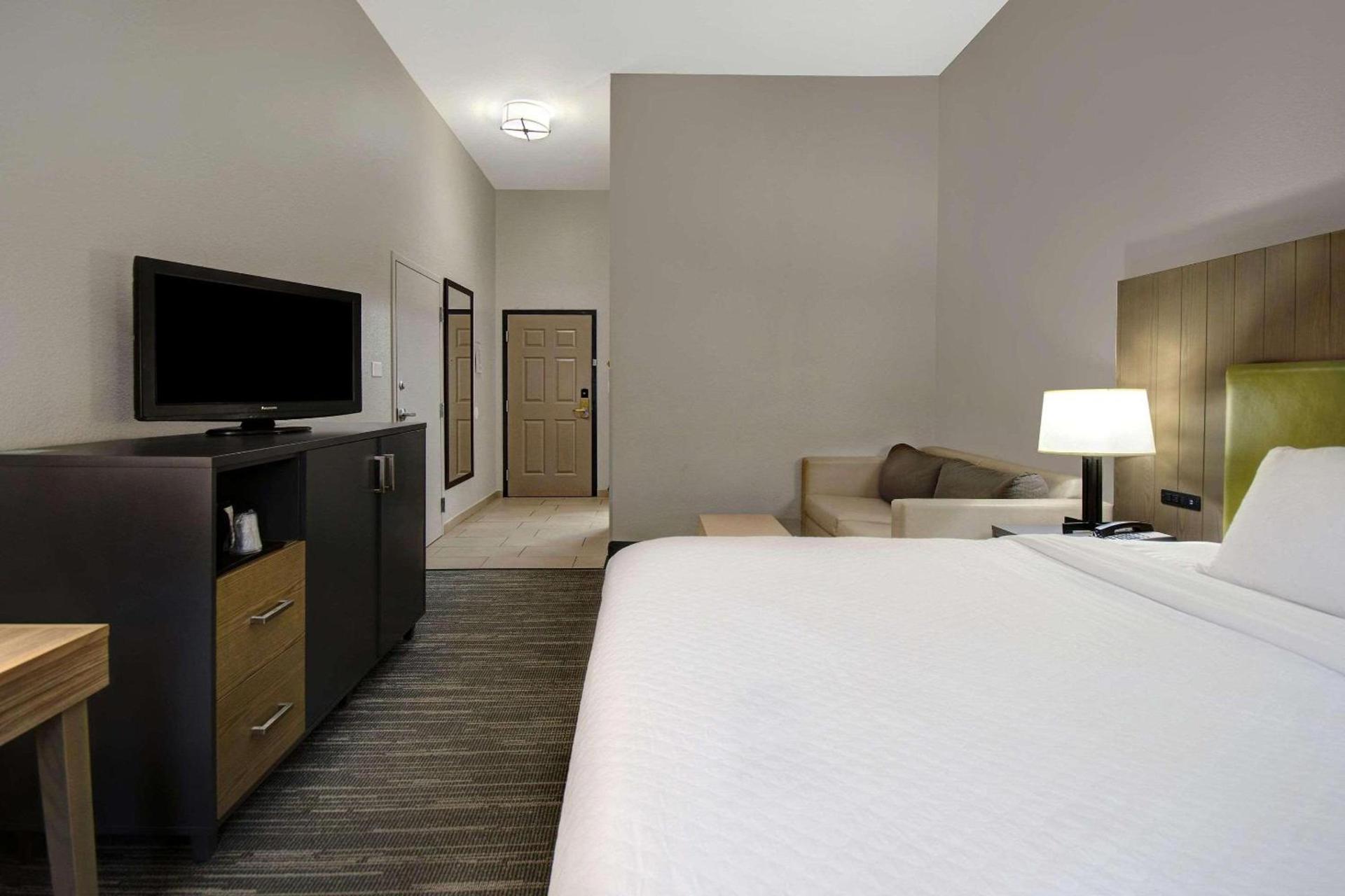 Country Inn & Suites by Radisson, Cincinnati Airport, KY photo 10