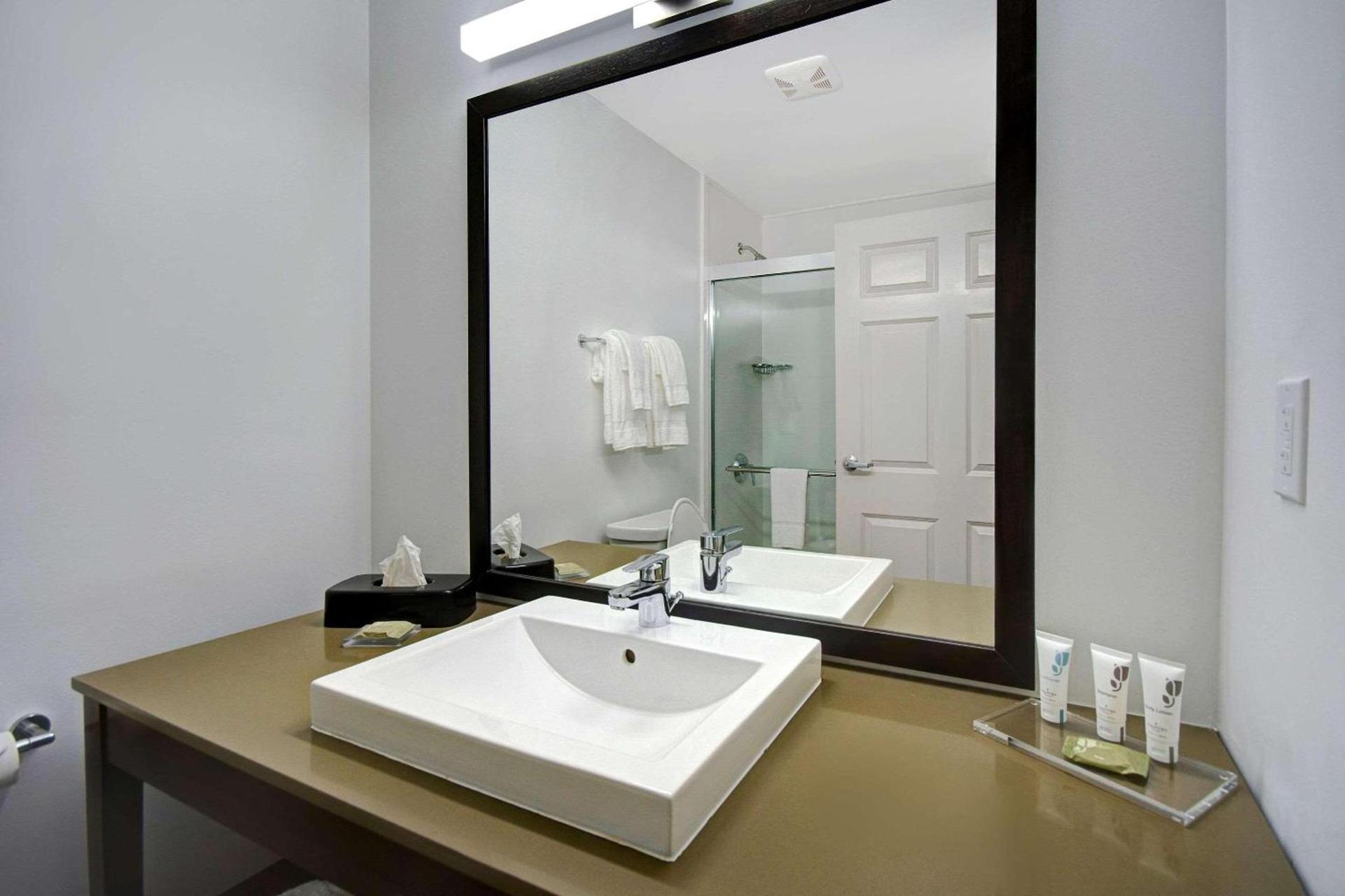 Country Inn & Suites by Radisson, Cincinnati Airport, KY photo 13