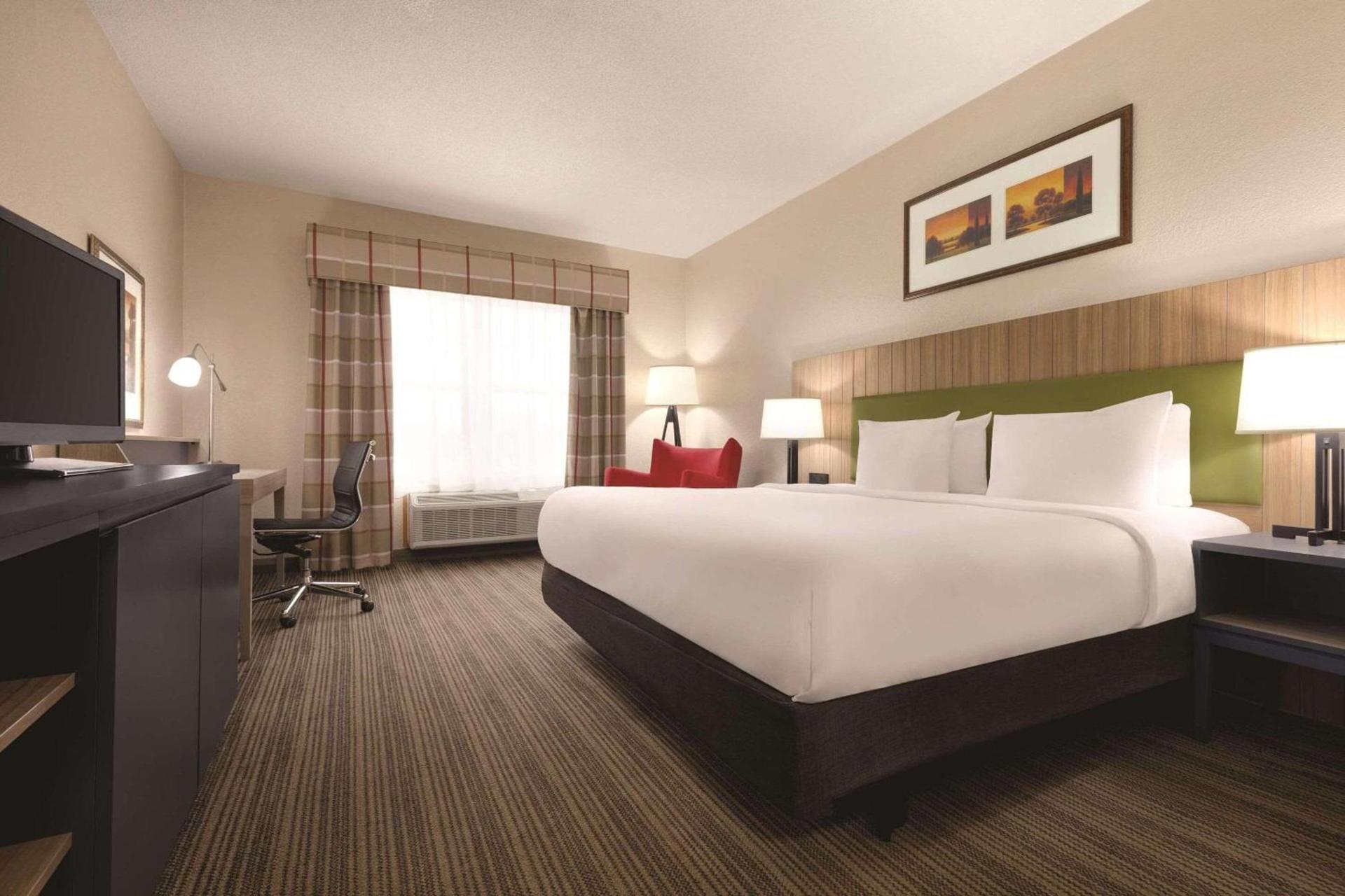 Country Inn & Suites by Radisson, Georgetown, KY photo 8