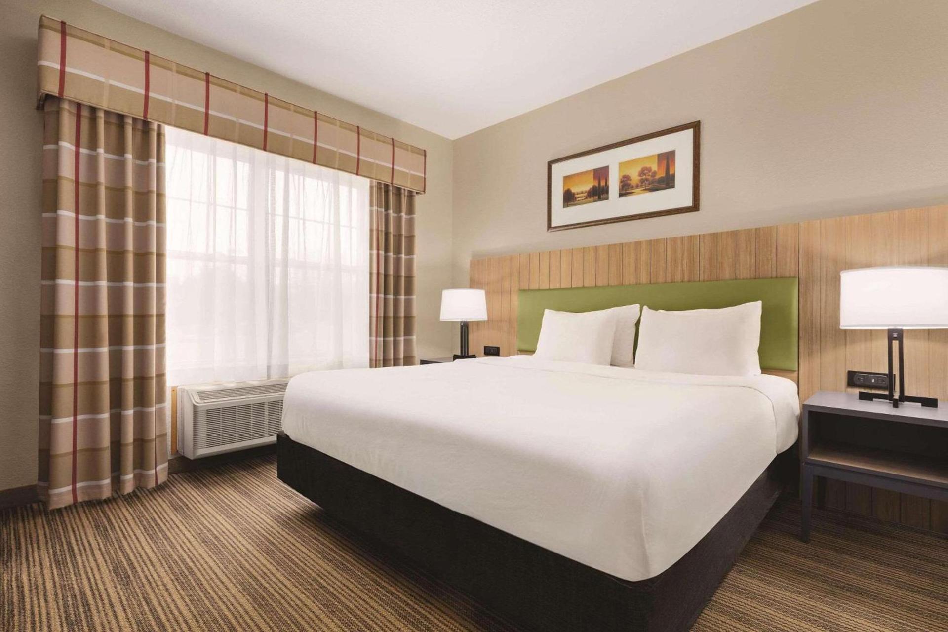 Country Inn & Suites by Radisson, Georgetown, KY photo 15