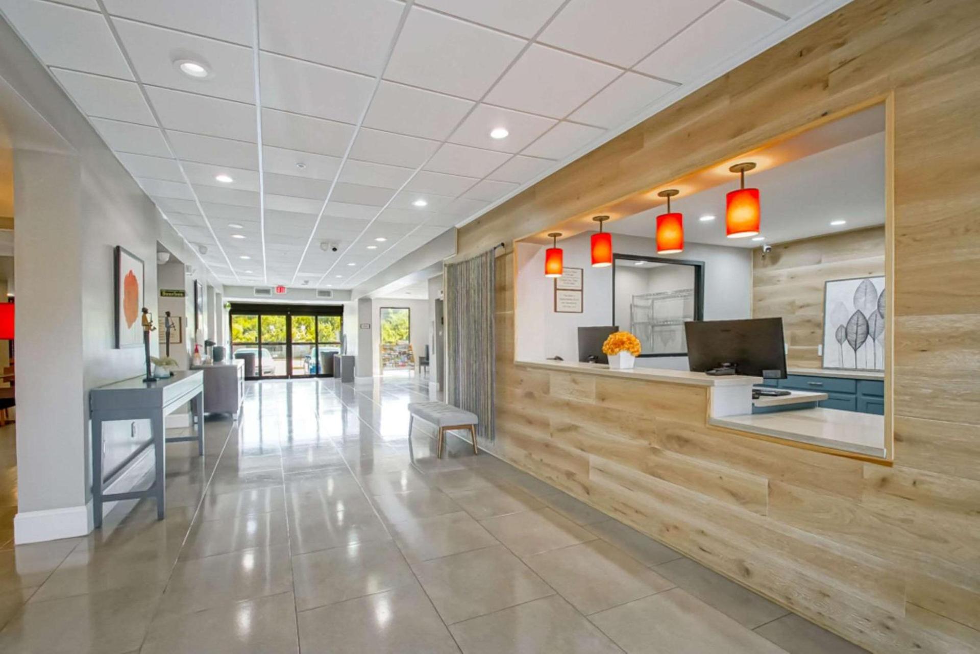 Country Inn & Suites by Radisson, New Orleans I-10 East, LA photo 2